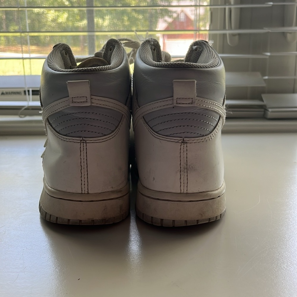 Nike Dunks - Picture 5 of 8